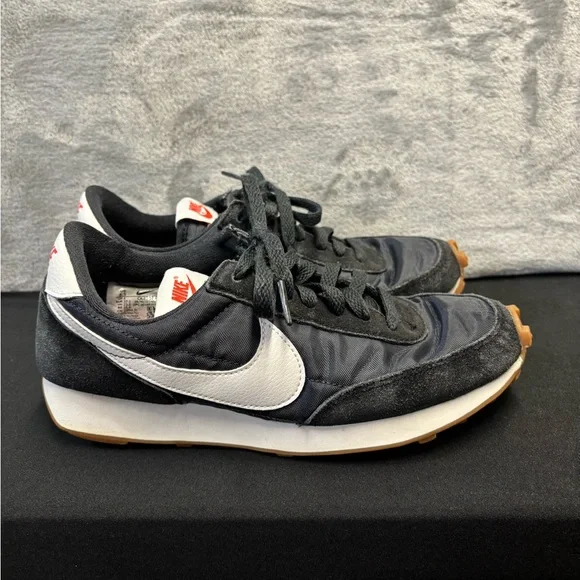 Nike Shoes Nike Black And White Daybreak Womens Running Shoes